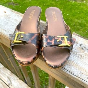Moda Spana   Leopard Print Sassy Slides